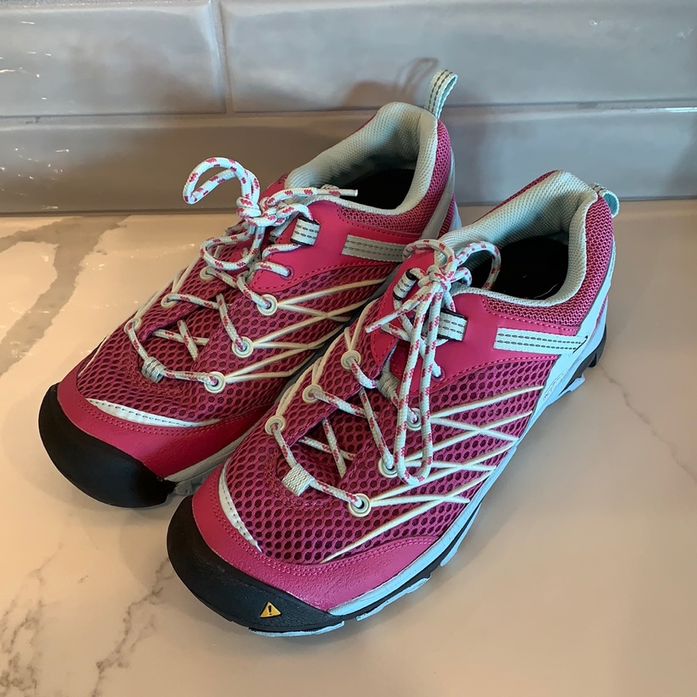 Keen Light Hiking Shoes